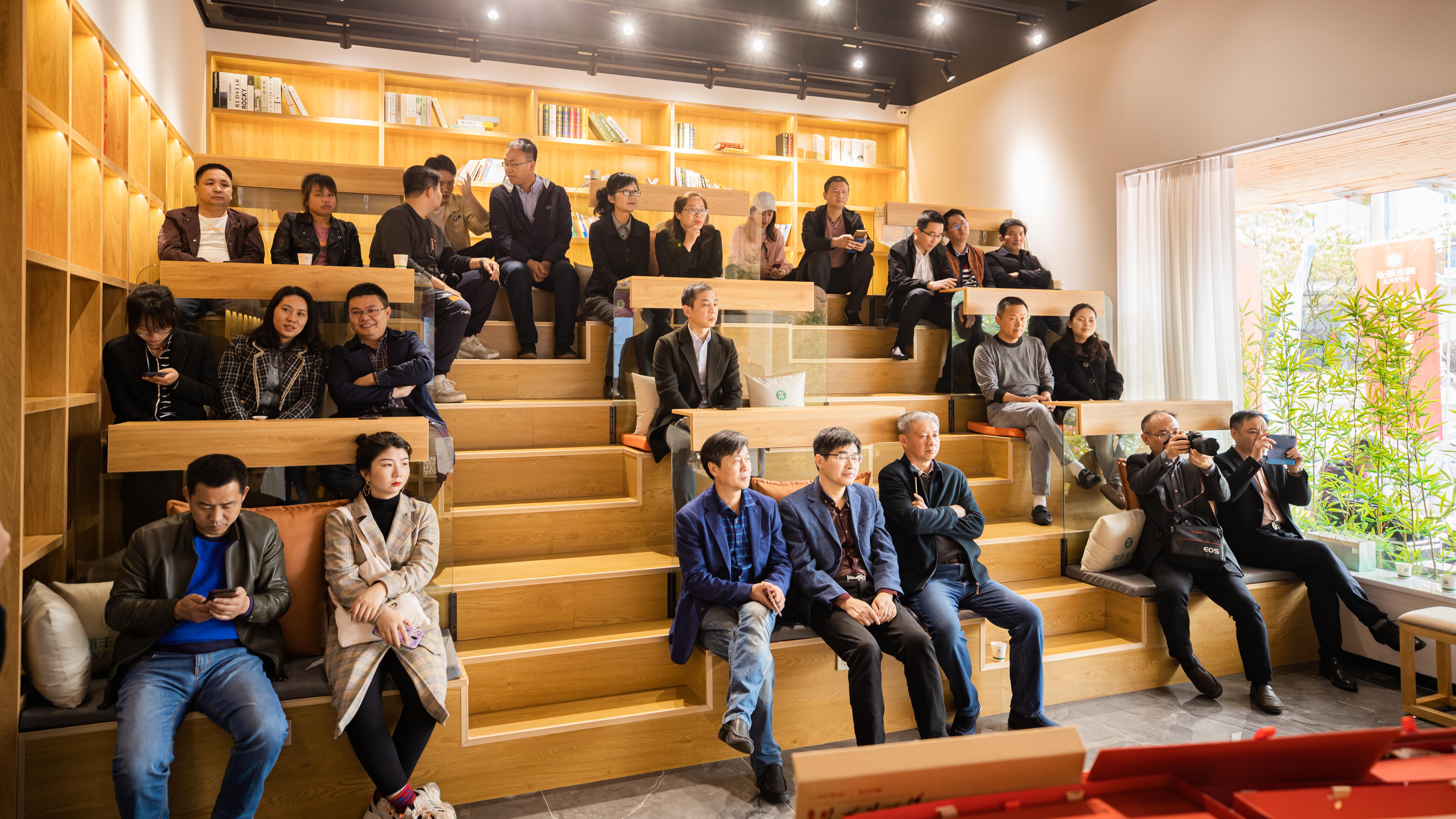 流螢七月，專修“內(nèi)功”---湘豐商學(xué)院第一期課程紀(jì)要